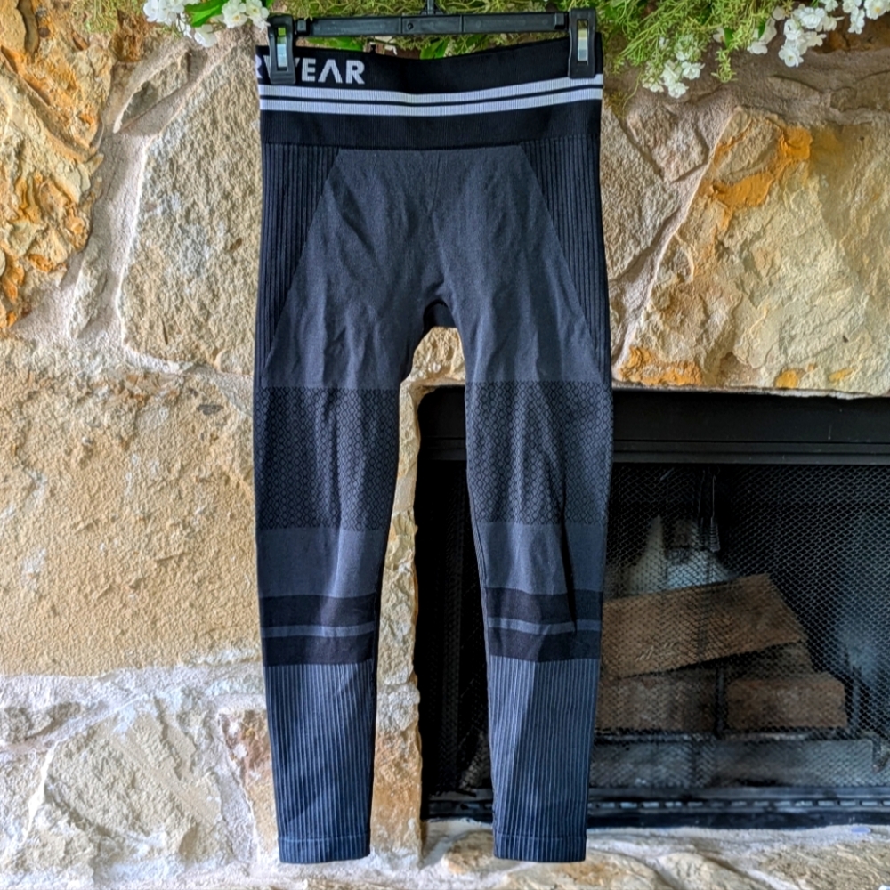 Ryderwear Seamless Black Leggings Size Small